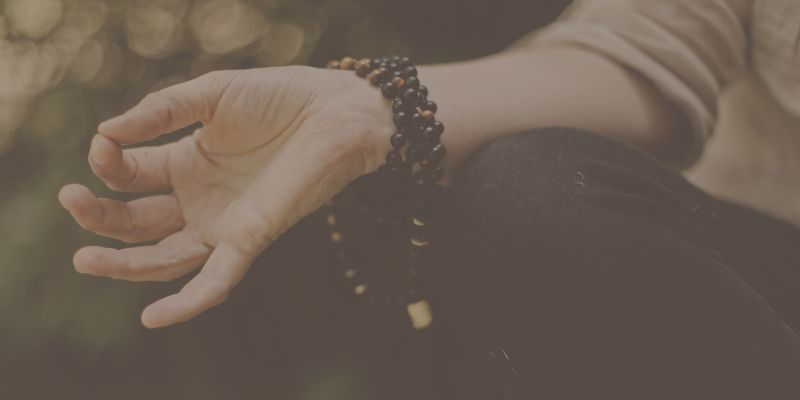 Vata dosha : comprendre et apaiser l&rsquo;énergie du mouvement